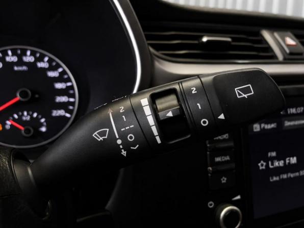 Kia Rio IV Рестайлинг с пробегом 2021 года, цена 1 667 000 рублей, 95625 км, хэтчбек, Автокод Объявления