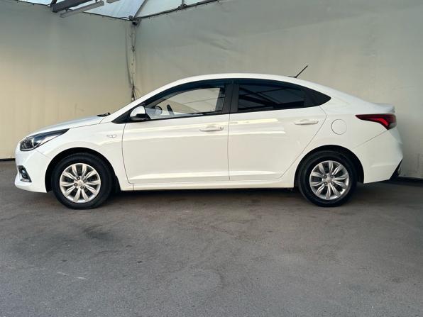 Hyundai Solaris II с пробегом 2019 года, цена 1 280 000 рублей, 137836 км, седан, Автокод Объявления