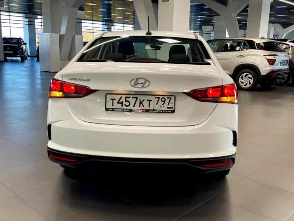 Hyundai Solaris II Рестайлинг с пробегом 2022 года, цена 1 541 000 рублей, 88001 км, седан, Автокод Объявления