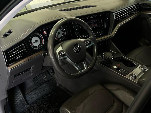 Volkswagen Touareg III с пробегом 2018 года, цена 4 700 000 рублей, 236000 км, внедорожник, Автокод Объявления