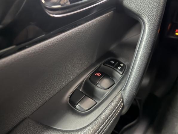 Nissan Qashqai II с пробегом 2014 года, цена 1 699 000 рублей, 100354 км, внедорожник, Автокод Объявления