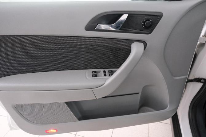 Skoda Yeti I с пробегом 2011 года, цена 959 000 рублей, 197800 км, внедорожник, Автокод Объявления