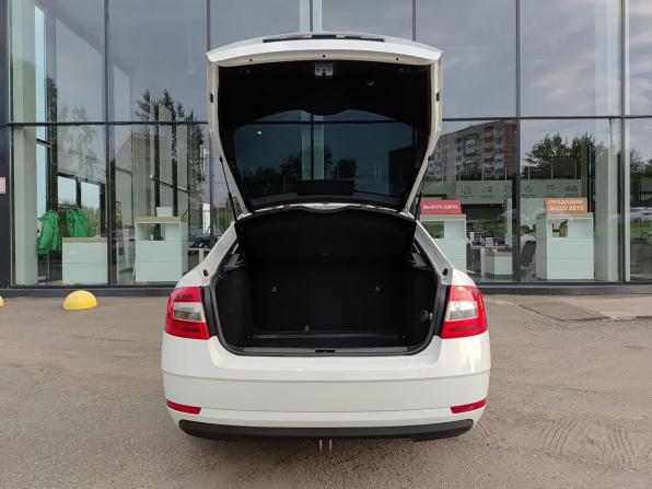 Skoda Octavia III (A7) Рестайлинг с пробегом 2020 года, цена 1 678 000 рублей, 112000 км, лифтбек, Автокод Объявления