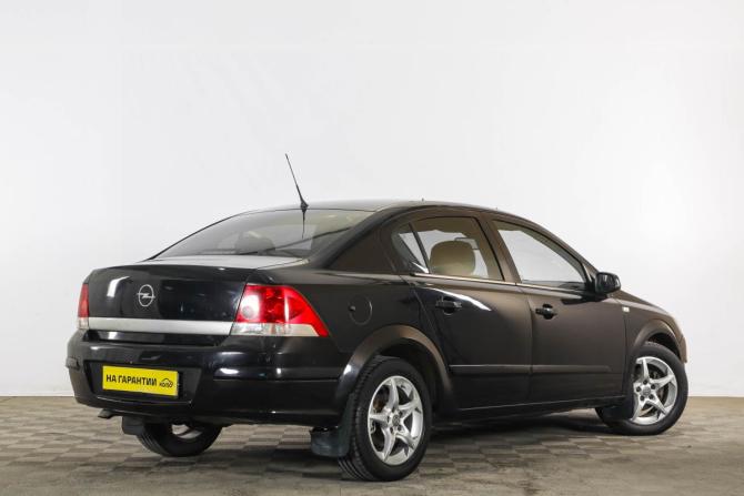 Opel Astra H Рестайлинг с пробегом 2007 года, цена 639 000 рублей, 310000 км, седан, Автокод Объявления