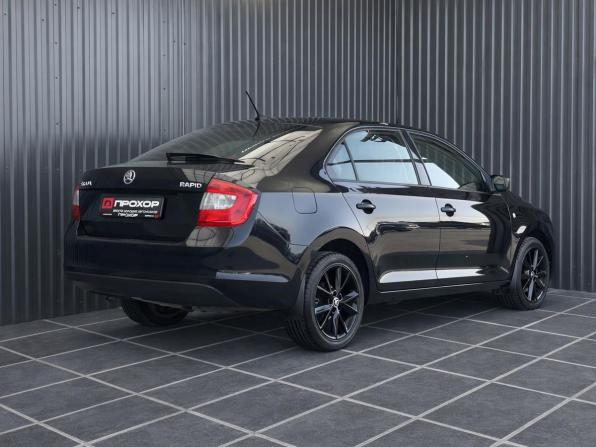 Skoda Rapid I с пробегом 2017 года, цена 1 207 000 рублей, 130593 км, лифтбек, Автокод Объявления