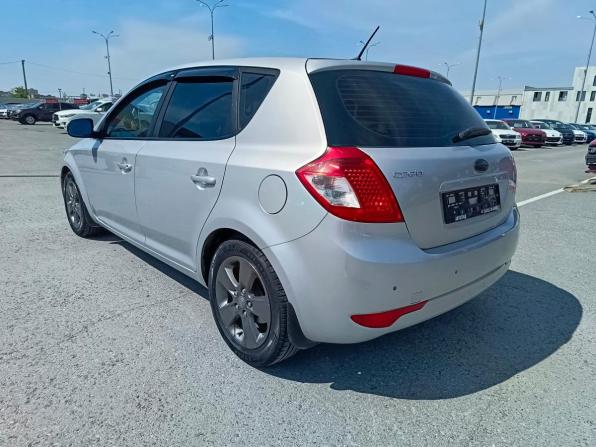 Kia Ceed I Рестайлинг с пробегом 2012 года, цена 919 995 рублей, 141827 км, хэтчбек, Автокод Объявления