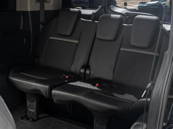 Honda Stepwgn V с пробегом 2016 года, цена 2 170 000 рублей, 96221 км, минивэн, Автокод Объявления