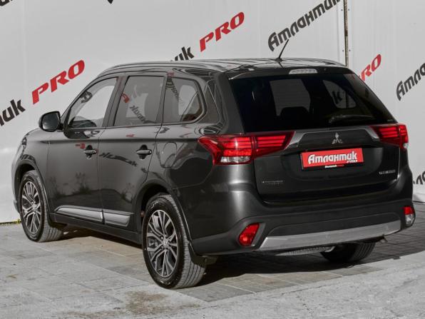 Mitsubishi Outlander III Рестайлинг 2 с пробегом 2015 года, цена 1 780 000 рублей, 193704 км, внедорожник, Автокод Объявления