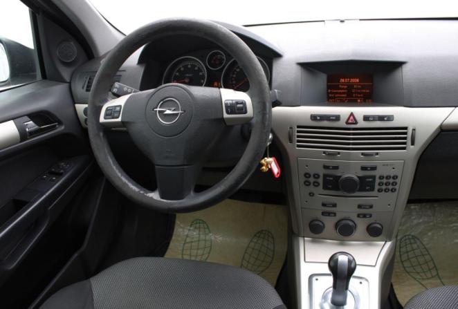 Opel Astra H Рестайлинг с пробегом 2008 года, цена 390 000 рублей, 140129 км, универсал, Автокод Объявления