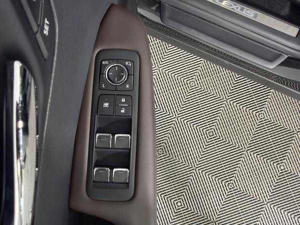 Lexus RX IV Рестайлинг с пробегом 2021 года, цена 5 650 000 рублей, 36000 км, внедорожник, Автокод Объявления