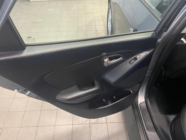 Hyundai ix35 I с пробегом 2013 года, цена 869 000 рублей, 207101 км, внедорожник, Автокод Объявления