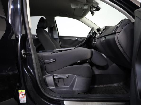 Volkswagen Tiguan I с пробегом 2010 года, цена 829 000 рублей, 292745 км, внедорожник, Автокод Объявления