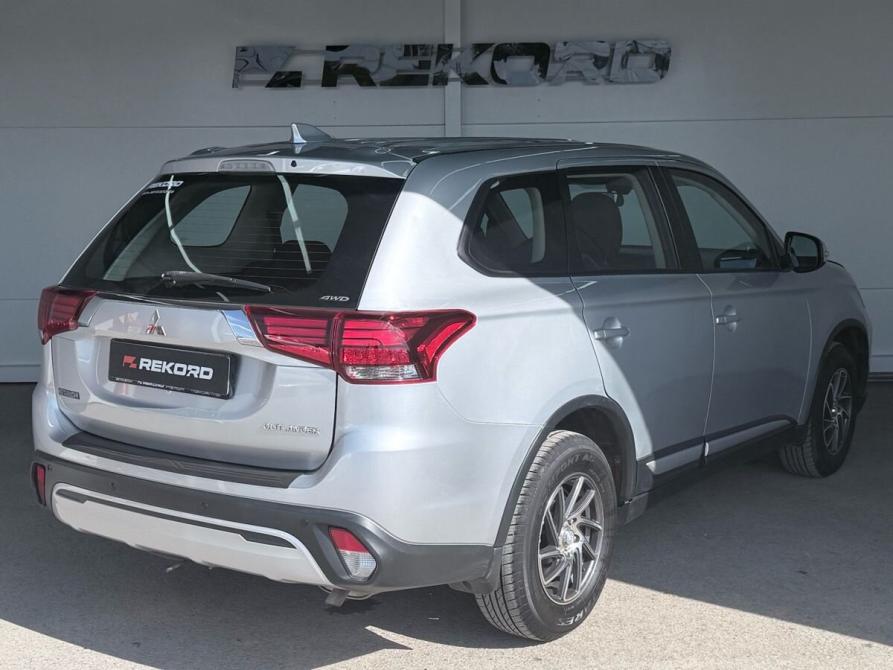 Mitsubishi Outlander III Рестайлинг 3 Уфа  - изображение 4