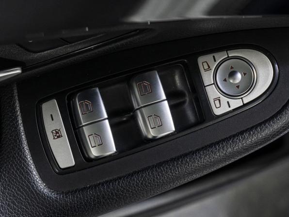 Mercedes-Benz C-Класс IV (W205) Рестайлинг с пробегом 2019 года, цена 2 599 000 рублей, 124860 км, седан, Автокод Объявления