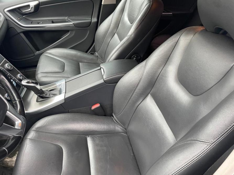 Volvo S60 II Рестайлинг Санкт-Петербург  - изображение 13