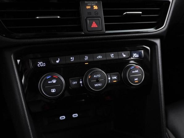 Volkswagen Taos I с пробегом 2021 года, цена 2 999 467 рублей, 36859 км, внедорожник, Автокод Объявления