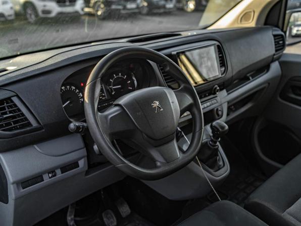 Peugeot Expert III с пробегом 2021 года, цена 2 200 000 рублей, 137302 км, минивэн, Автокод Объявления