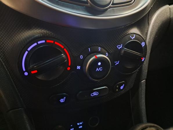 Hyundai Solaris I Рестайлинг с пробегом 2015 года, цена 1 105 000 рублей, 76736 км, хэтчбек, Автокод Объявления