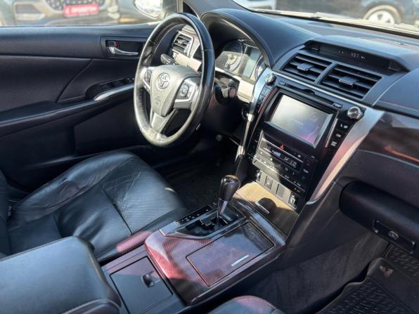 Toyota Camry VII (XV50) Рестайлинг с пробегом 2015 года, цена 1 695 000 рублей, 154431 км, седан, Автокод Объявления
