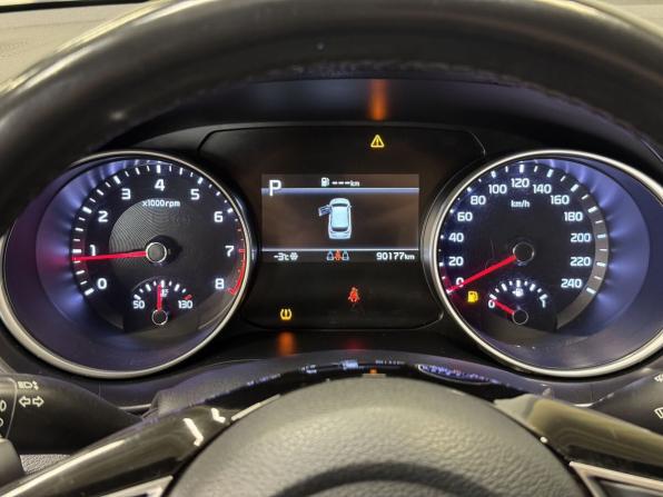 Kia Ceed III с пробегом 2021 года, цена 990 000 рублей, 90177 км, универсал, Автокод Объявления