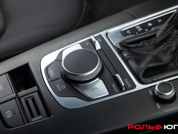 Audi A3 III (8V) Рестайлинг с пробегом 2018 года, цена 1 328 000 рублей, 205226 км, седан, Автокод Объявления