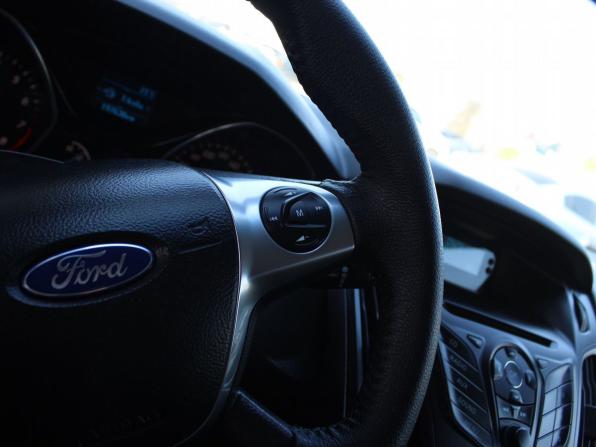 Ford Focus III с пробегом 2013 года, цена 689 000 рублей, 197637 км, хэтчбек, Автокод Объявления
