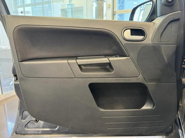 Ford Fusion I Рестайлинг с пробегом 2009 года, цена 410 000 рублей, 285406 км, хэтчбек, Автокод Объявления