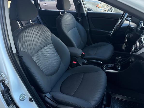 Hyundai Solaris I Рестайлинг с пробегом 2015 года, цена 845 000 рублей, 158057 км, хэтчбек, Автокод Объявления