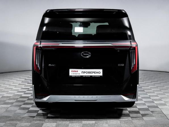 GAC M8 с пробегом 2024 года, цена 4 990 000 рублей, 16995 км, минивэн, Автокод Объявления