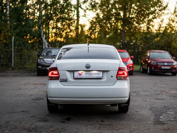Volkswagen Polo V с пробегом 2015 года, цена 777 000 рублей, 221545 км, седан, Автокод Объявления