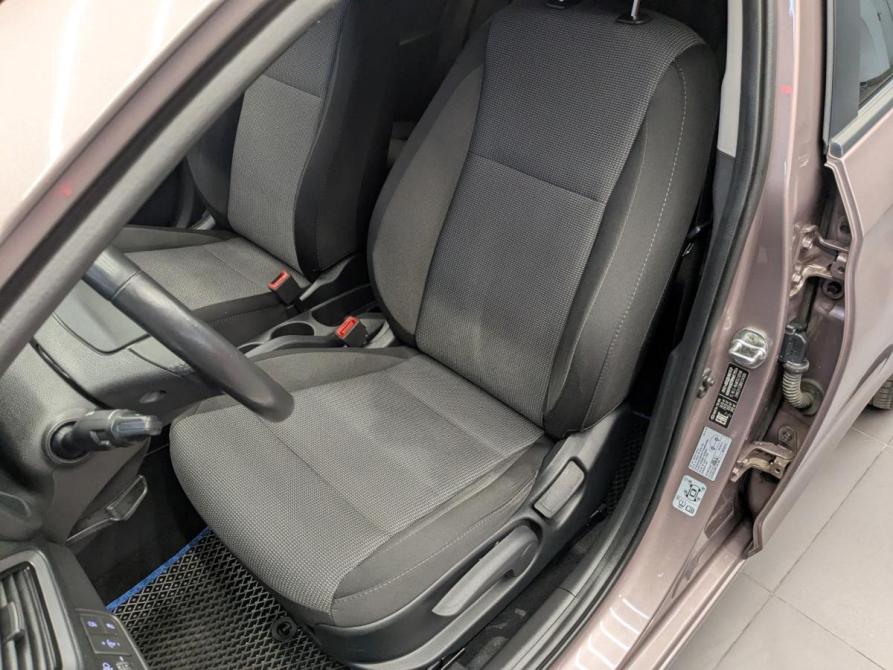 Hyundai Solaris II Москва  - изображение 11