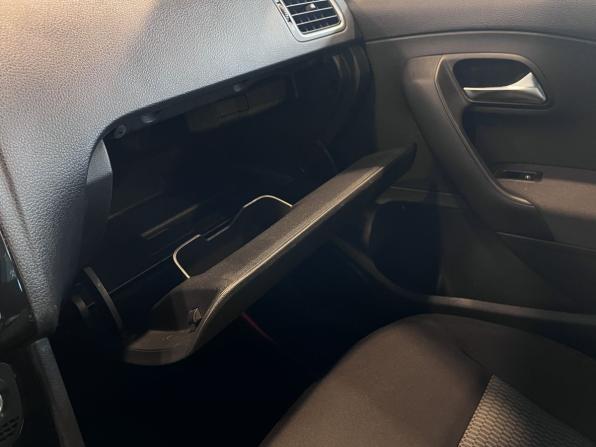 Volkswagen Polo V с пробегом 2014 года, цена 1 133 000 рублей, 104302 км, седан, Автокод Объявления