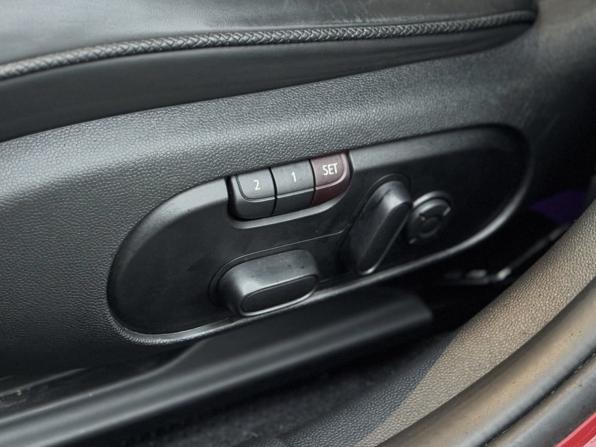 Mini Clubman II Рестайлинг с пробегом 2022 года, цена 3 890 000 рублей, 63302 км, универсал, Автокод Объявления