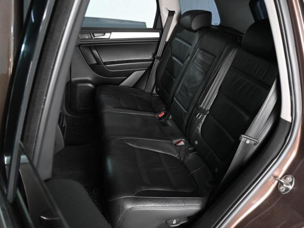 Volkswagen Touareg II с пробегом 2011 года, цена 1 825 000 рублей, 195227 км, внедорожник, Автокод Объявления