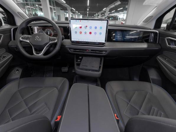 Volkswagen Talagon I Рестайлинг с пробегом 2025 года, цена 5 450 000 рублей, 24 км, внедорожник, Автокод Объявления