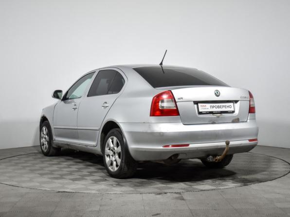 Skoda Octavia II (A5) Рестайлинг с пробегом 2011 года, цена 475 900 рублей, 351000 км, лифтбек, Автокод Объявления