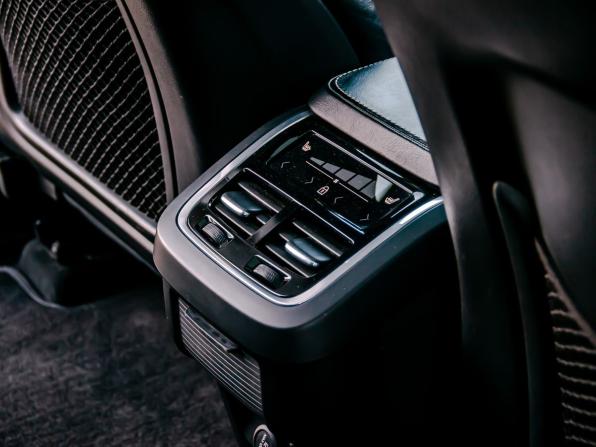 Volvo XC90 II с пробегом 2018 года, цена 3 690 000 рублей, 141420 км, внедорожник, Автокод Объявления