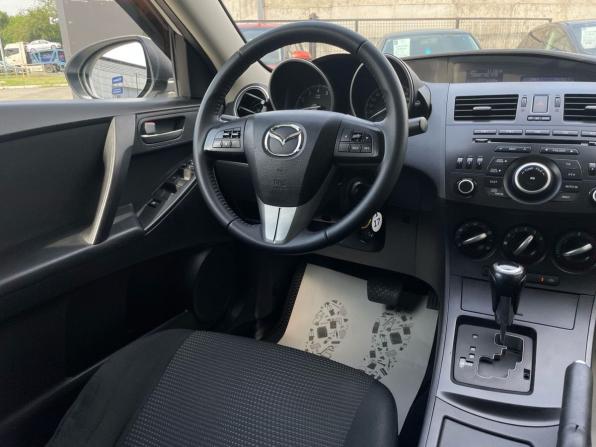 Mazda 3 II (BL) Рестайлинг с пробегом 2013 года, цена 877 000 рублей, 173875 км, седан, Автокод Объявления