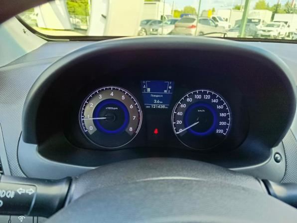 Hyundai Solaris I Рестайлинг с пробегом 2014 года, цена 799 995 рублей, 121333 км, хэтчбек, Автокод Объявления