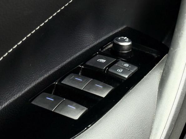 Toyota Corolla XII (E210) с пробегом 2019 года, цена 1 849 000 рублей, 93400 км, хэтчбек, Автокод Объявления
