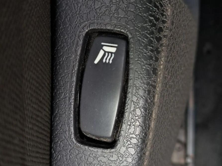 Renault Logan II Рестайлинг Санкт-Петербург  - изображение 12