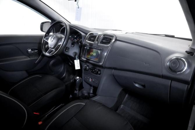Renault Sandero II Рестайлинг с пробегом 2019 года, цена 1 145 000 рублей, 115000 км, хэтчбек, Автокод Объявления