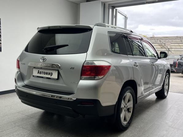 Toyota Highlander II (XU40) Рестайлинг с пробегом 2012 года, цена 2 070 000 рублей, 217000 км, внедорожник, Автокод Объявления
