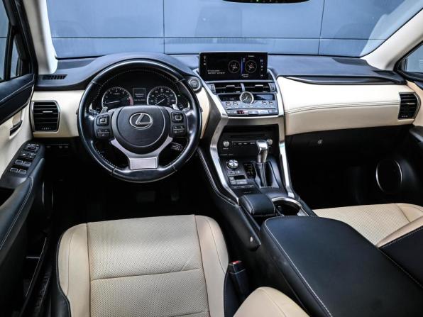 Lexus NX I Рестайлинг с пробегом 2021 года, цена 3 699 000 рублей, 34408 км, внедорожник, Автокод Объявления