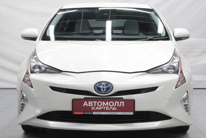 Toyota Prius IV (XW50) с пробегом 2016 года, цена 1 579 000 рублей, 153934 км, лифтбек, Автокод Объявления