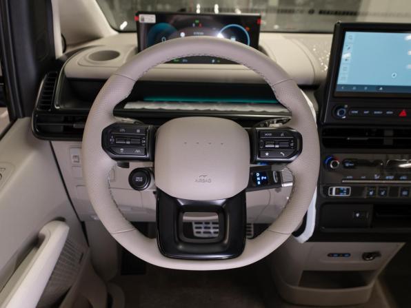 Hyundai Staria I Рестайлинг с пробегом 2026 года, цена 7 600 000 рублей, 70 км, минивэн, Автокод Объявления