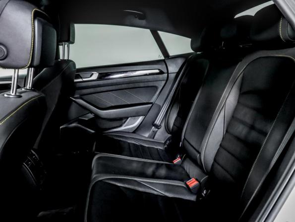 Volkswagen Passat CC II Рестайлинг с пробегом 2022 года, цена 3 490 000 рублей, 59850 км, лифтбек, Автокод Объявления