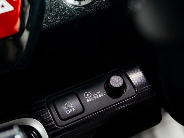 Honda Stepwgn V с пробегом 2016 года, цена 1 890 000 рублей, 131375 км, минивэн, Автокод Объявления