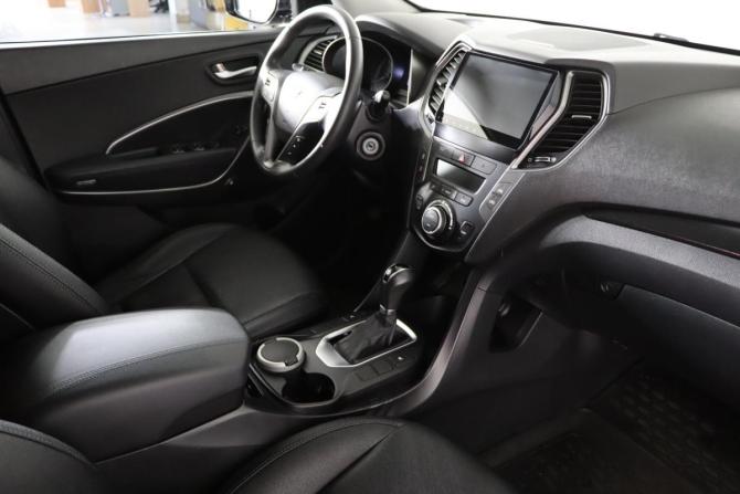 Hyundai Santa Fe III Рестайлинг с пробегом 2018 года, цена 2 049 990 рублей, 190183 км, внедорожник, Автокод Объявления