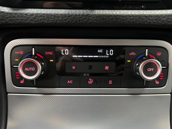 Volkswagen Touareg II с пробегом 2014 года, цена 2 360 000 рублей, 240089 км, внедорожник, Автокод Объявления